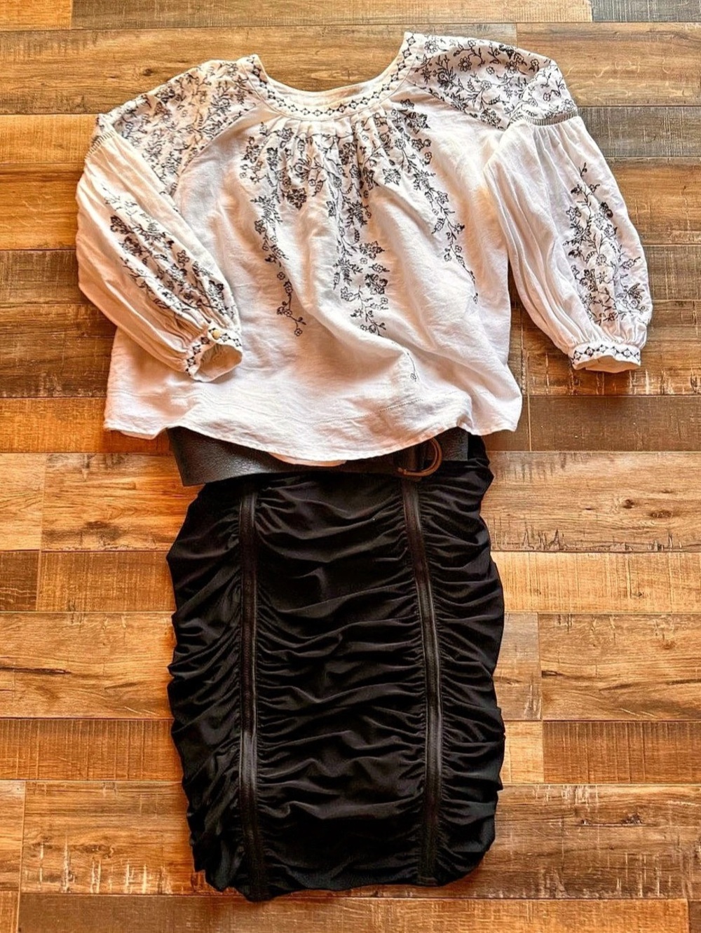 Abercrombie & Fitch Floral Blouse Pink & Black Small